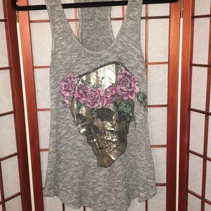 Skull faded metallic design tank